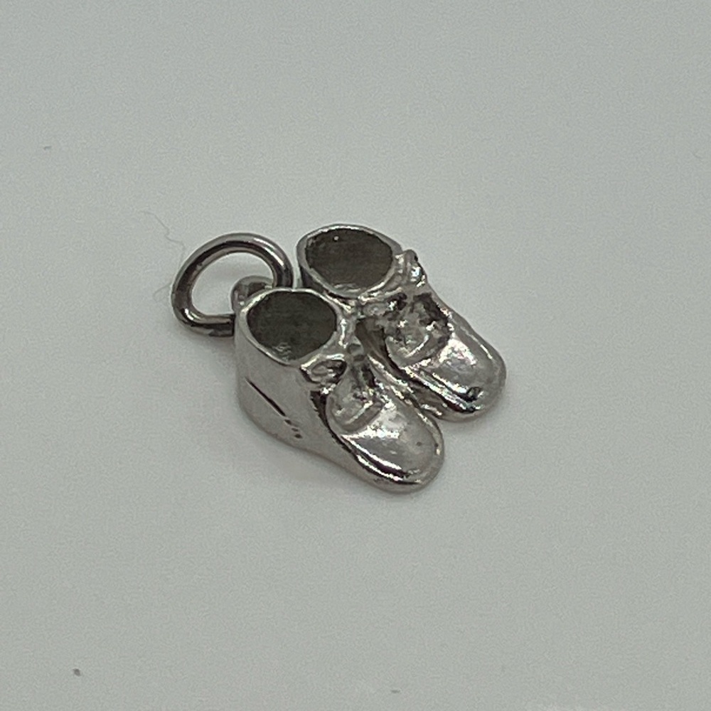 Vtg 925 Sterling Silver Baby Booties Baby Boots Charm / Pendant